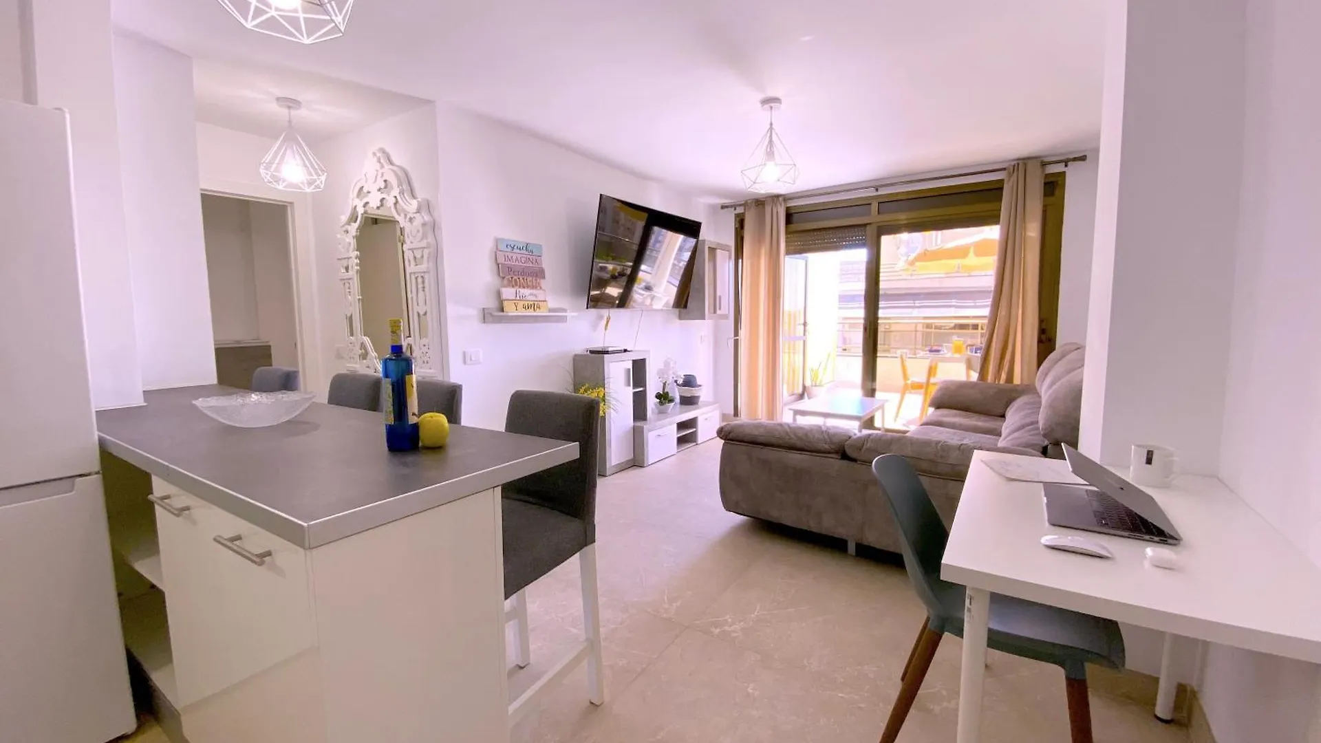 Tropicalidays Los Cristianos Suite Spain